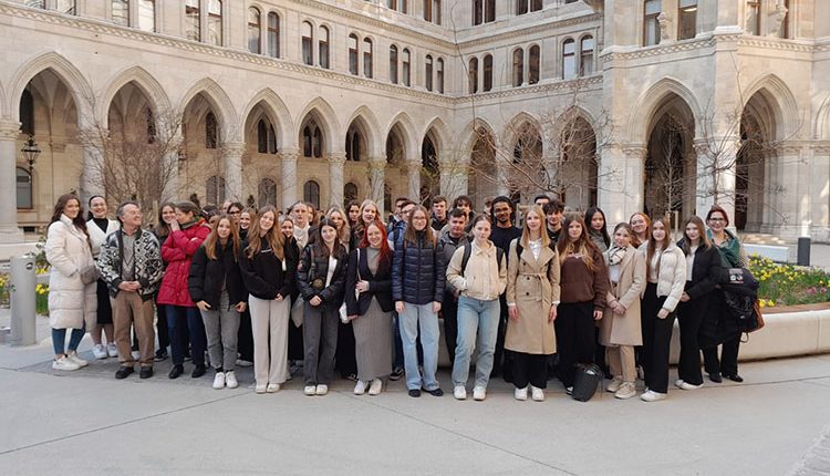 Schüler:innen der HAK/HAS Leibnitz besuchten die Internationale Übungsfirmenmesse in Wien.